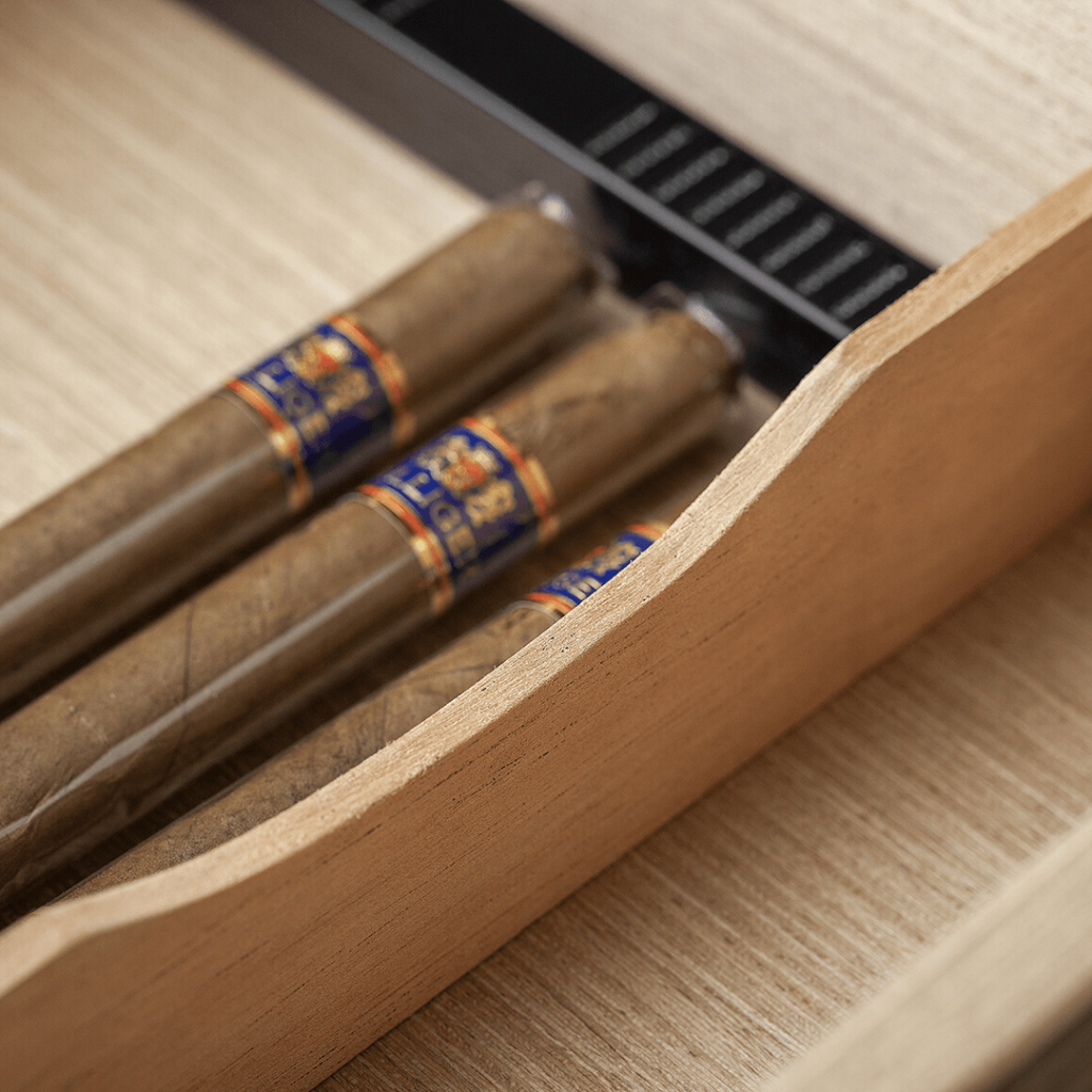 Humidor Budget Ekspedicija