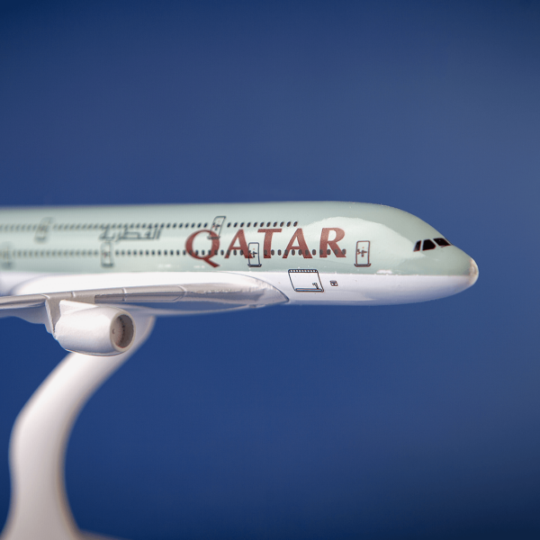 avion L qatar side