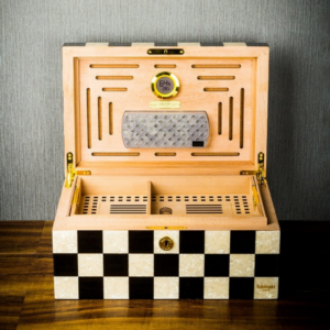 Humidor Lubinski YJA-60038