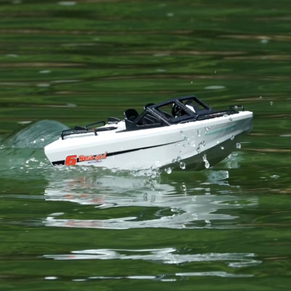 rc boat model 2 pic 6