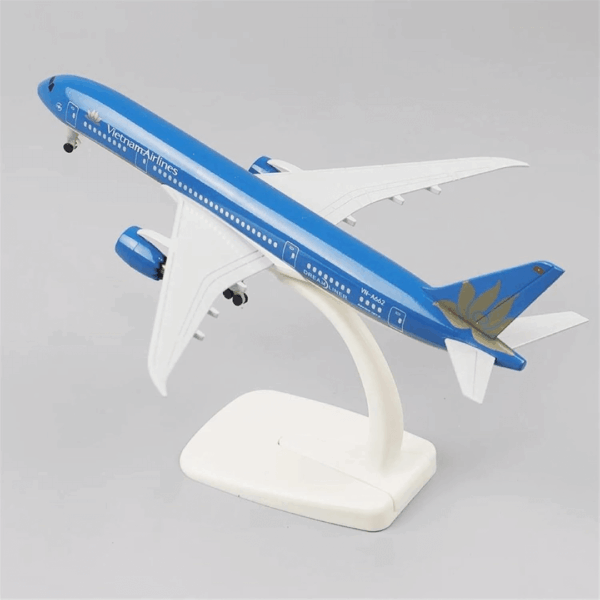 Model aviona L