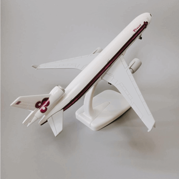 Model aviona L