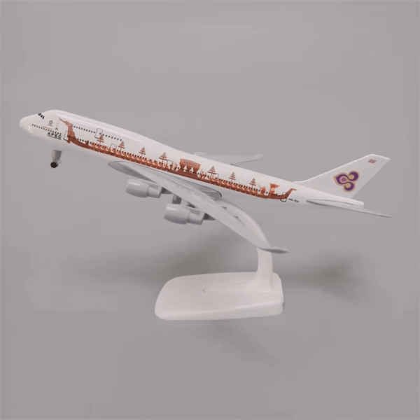 Model aviona L