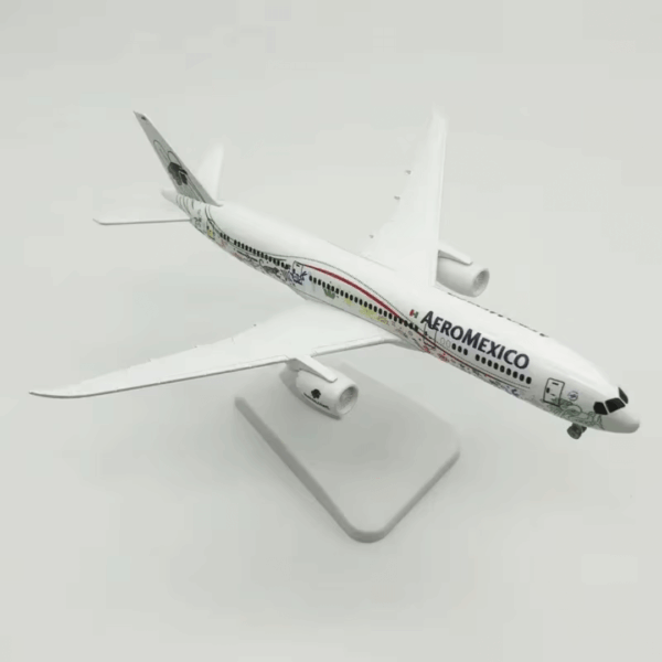 Model aviona L