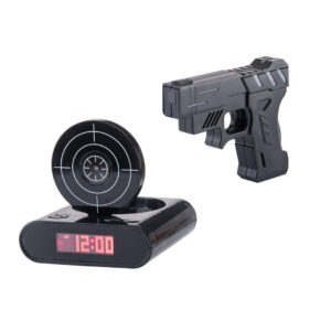 Budilnik sa metom i pištoljem